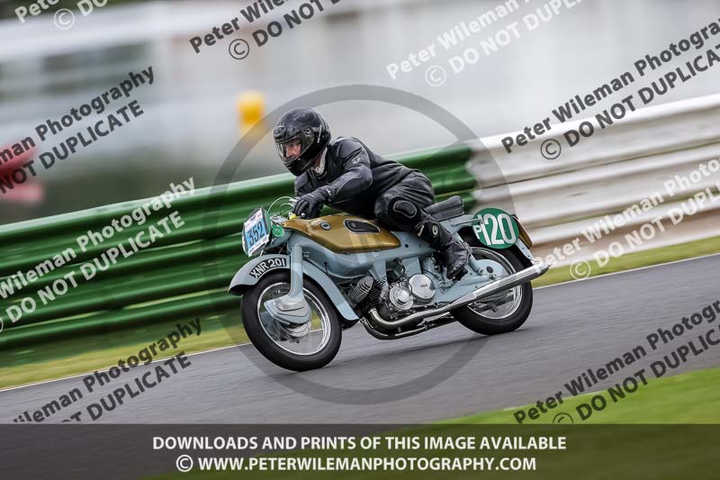 Vintage motorcycle club;eventdigitalimages;mallory park;mallory park trackday photographs;no limits trackdays;peter wileman photography;trackday digital images;trackday photos;vmcc festival 1000 bikes photographs